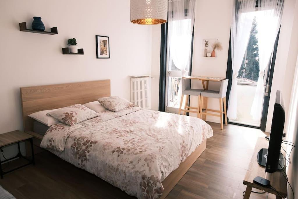 Studio With Lake And Montains Views Free Parking ลุยโน ภายนอก รูปภาพ